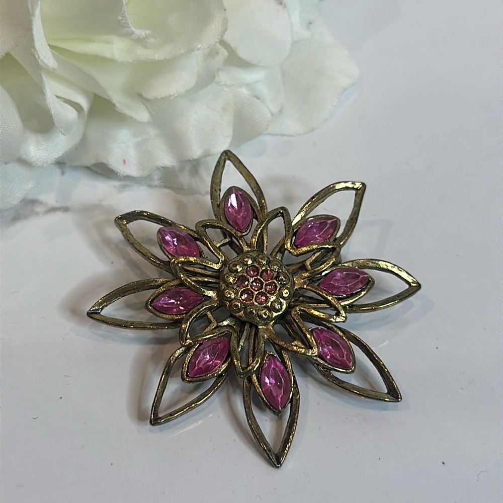 EUC Vintage Antique Gold/Pink Rhinestone Flower Brooch